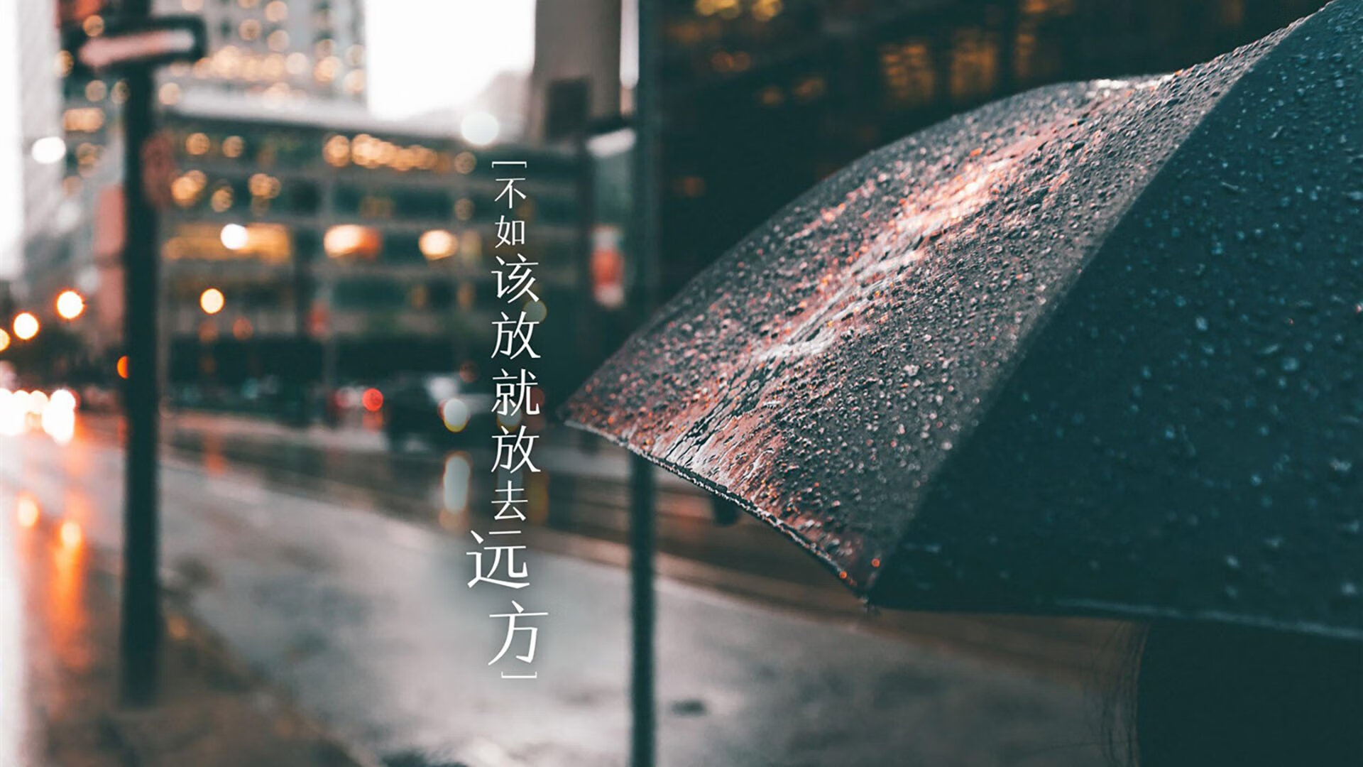 西甲：巴萨4-3艰难战胜塞维利亚，莱万梅开二度，巴萨4比1
